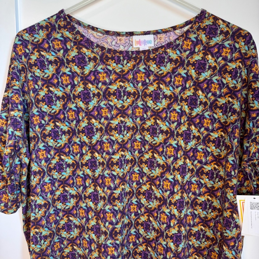 LuLaRoe Irma Top Multicolor Floral Leaf Print Women's Size XS Tunic Hi Low Hem